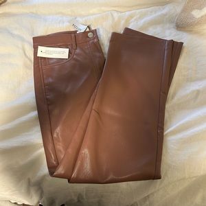 Aritzia Melina Pant (cropped)